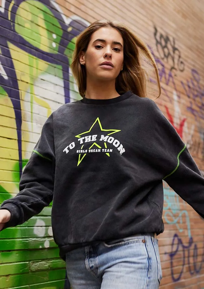 SUDADERA NEGRA Y FLUOR TO THE MOON