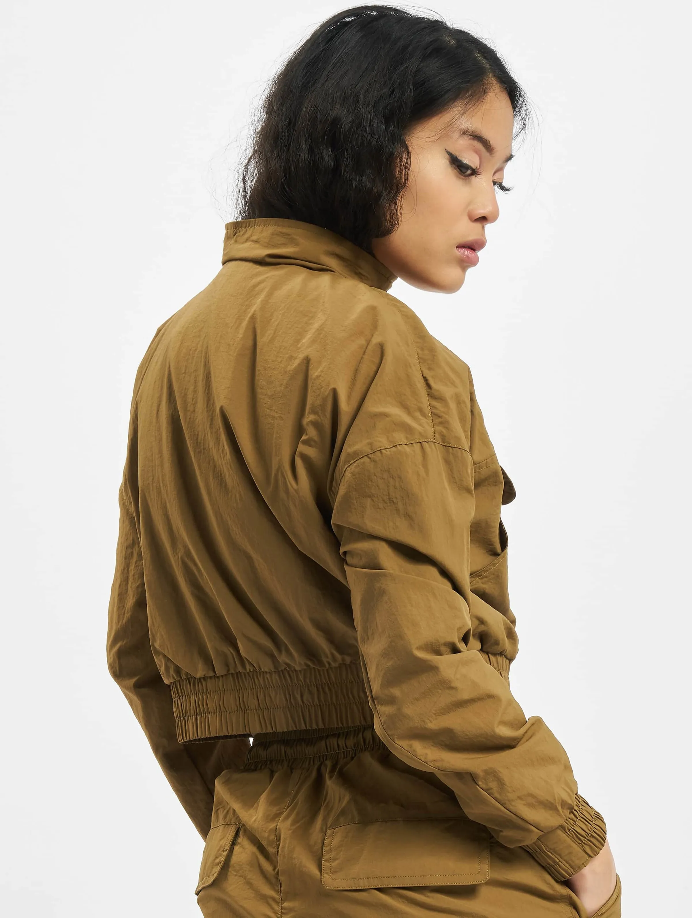 Urban Classics Ladies Cropped Crinkle Nylon Pull Over