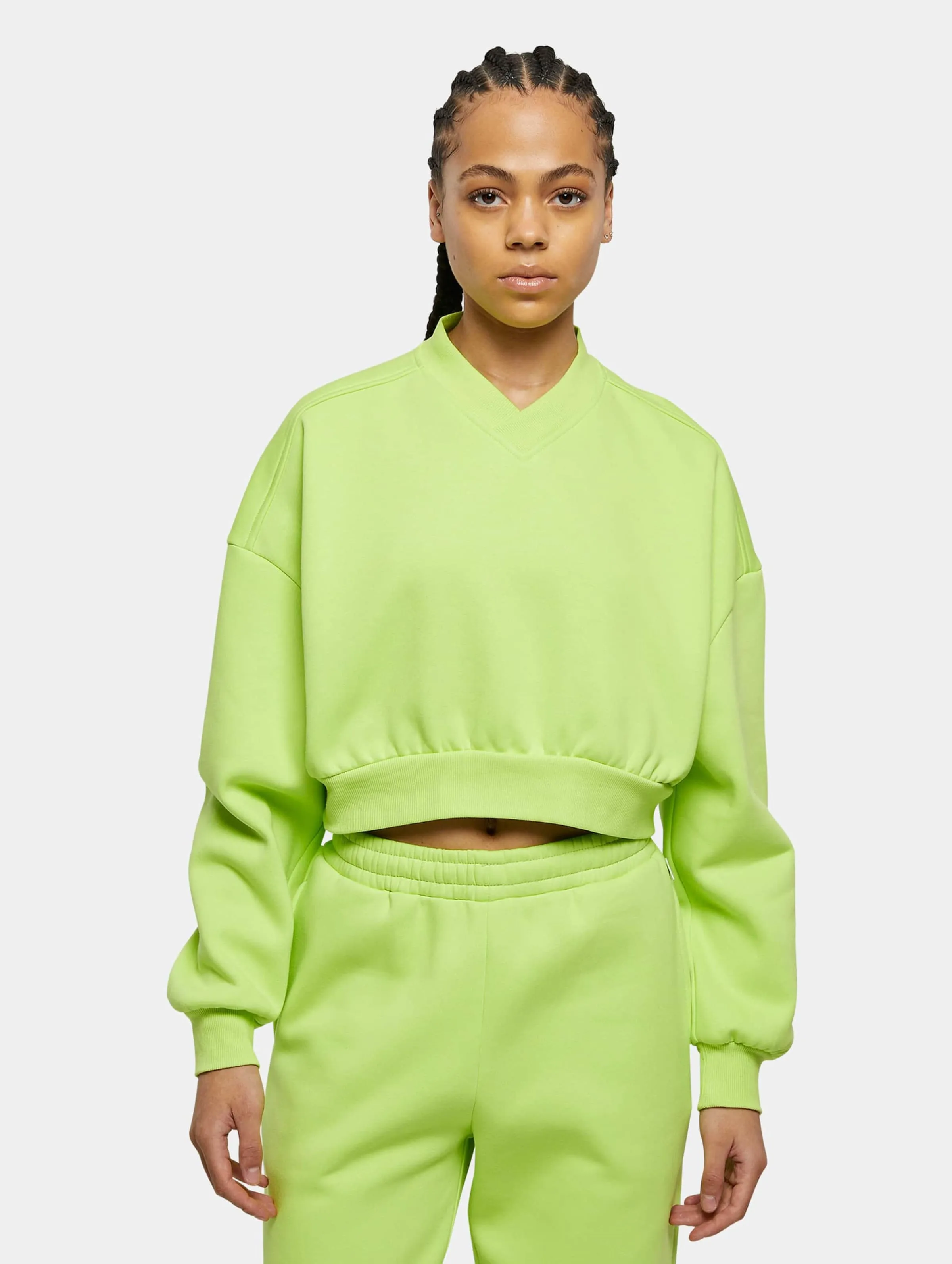 URBAN CLASSICS LADIES CROPPED VNECK