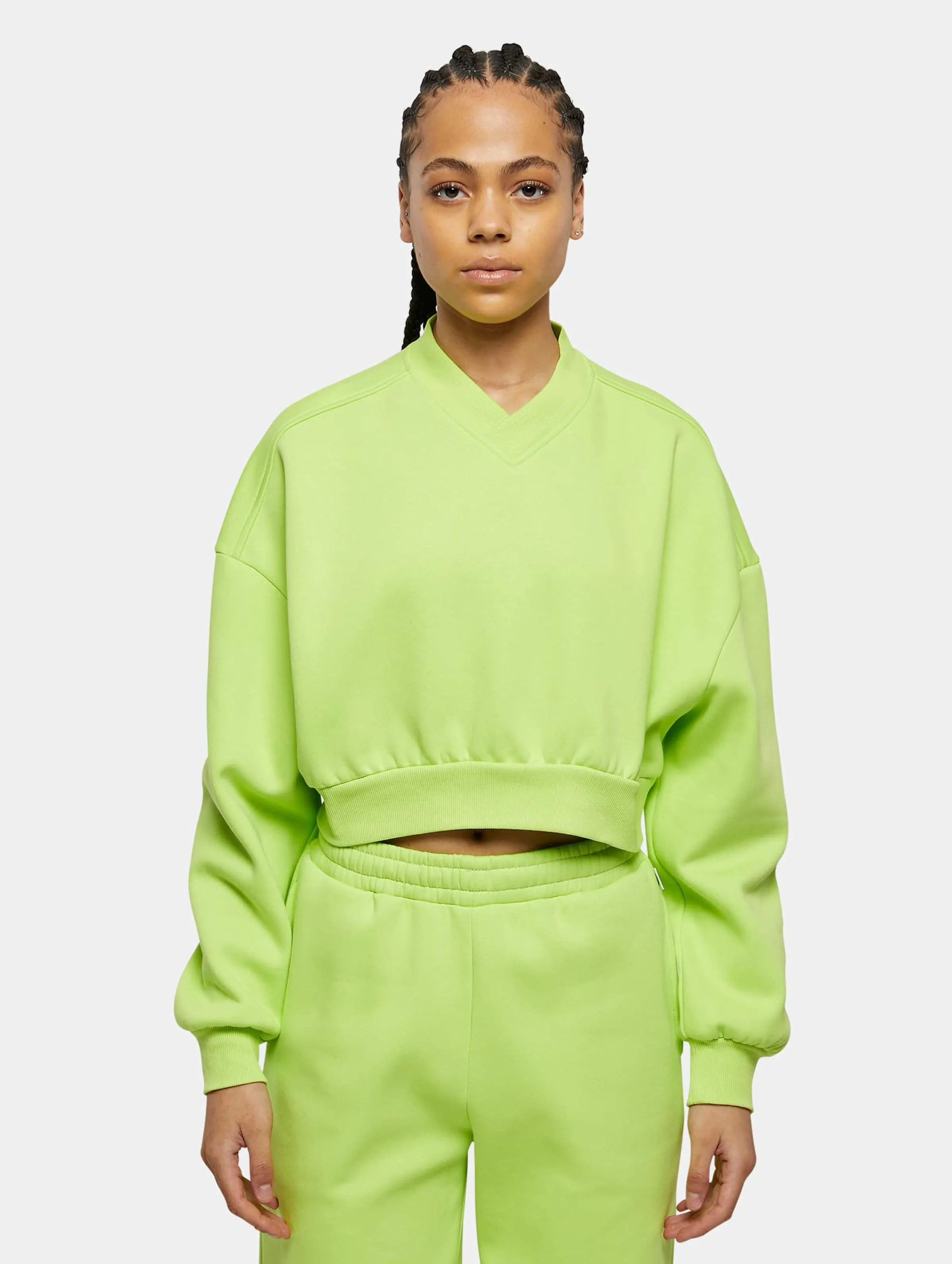 URBAN CLASSICS LADIES CROPPED VNECK