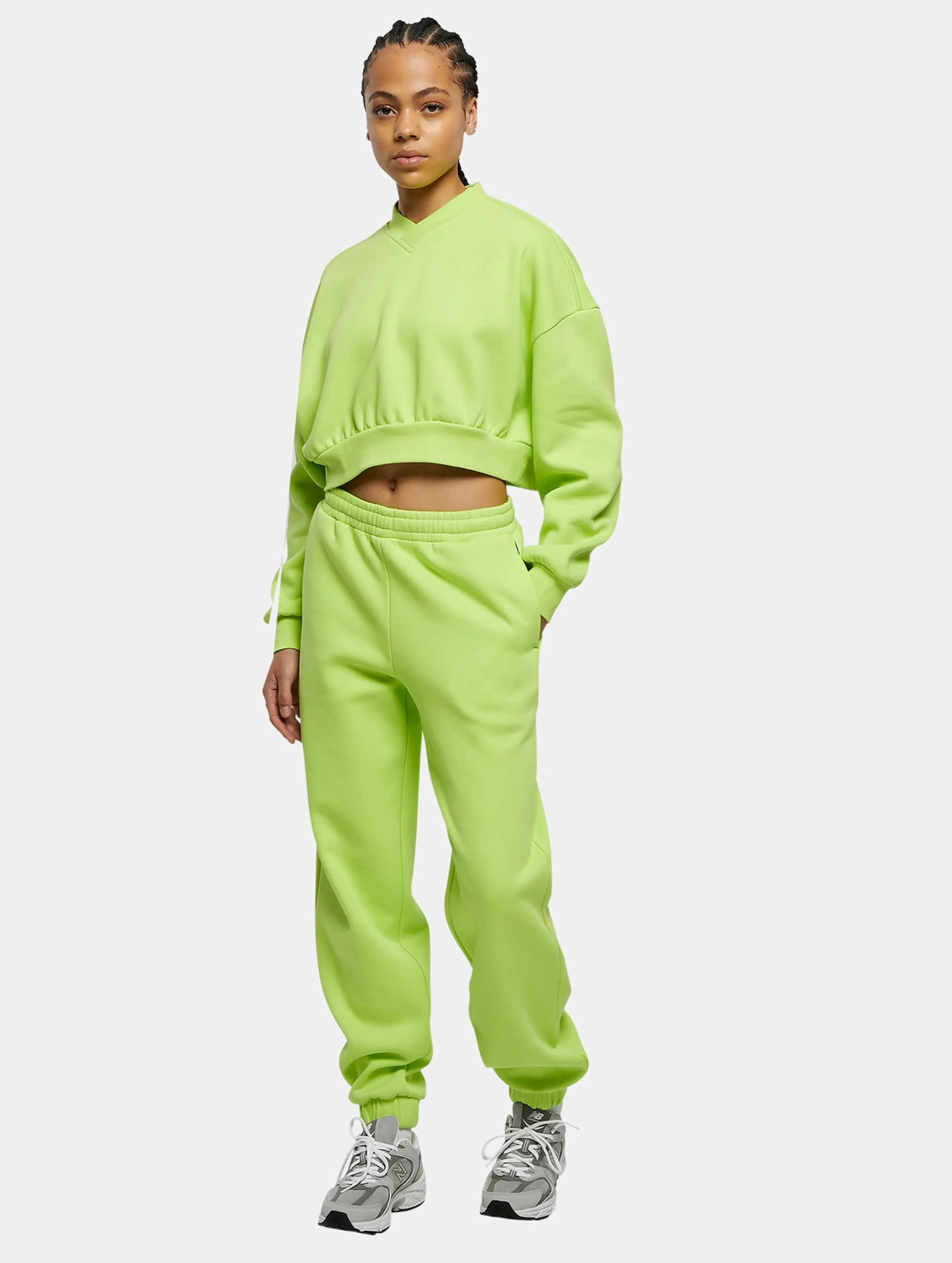 URBAN CLASSICS LADIES CROPPED VNECK