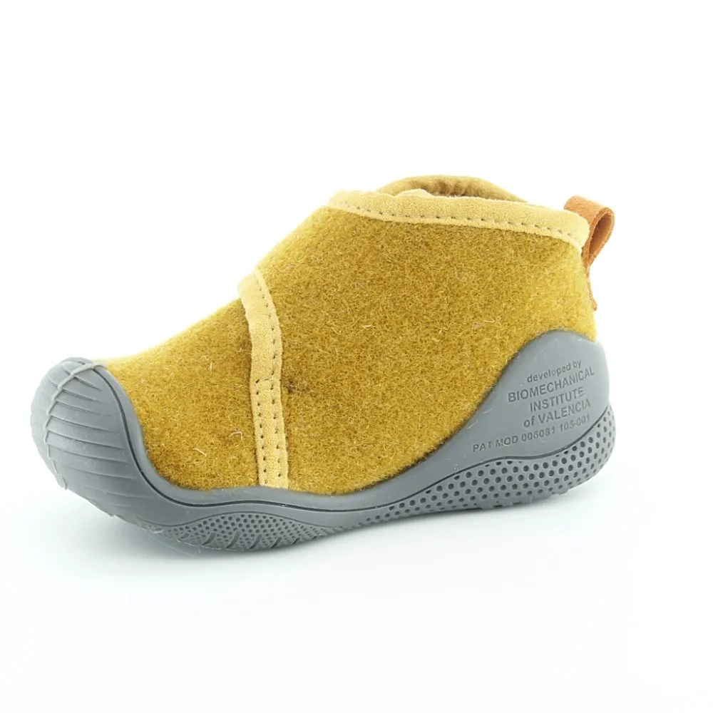 Zapatillas Biomecanics 211160B Amarillo