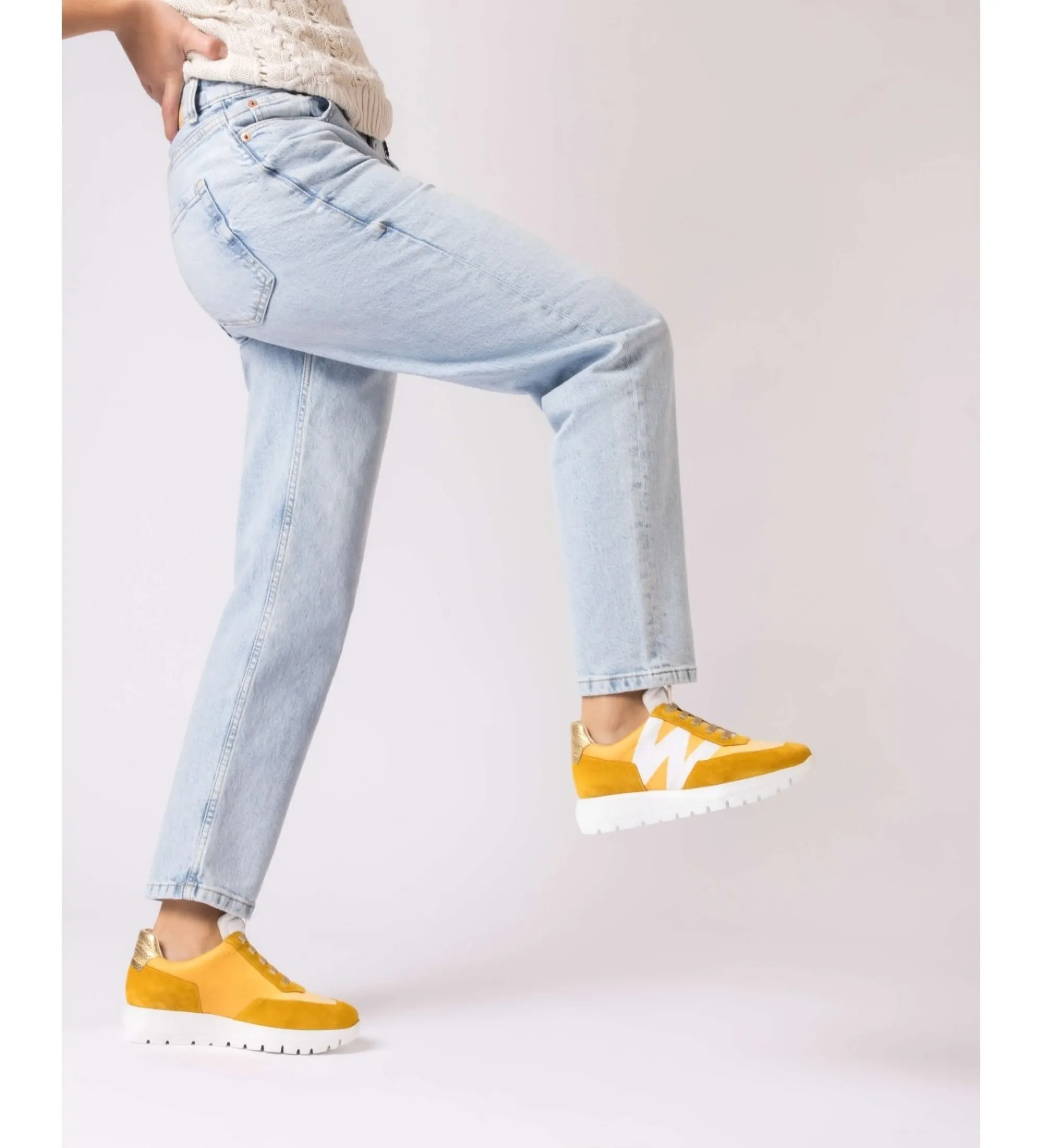 Zapatillas de piel Odisei amarillo