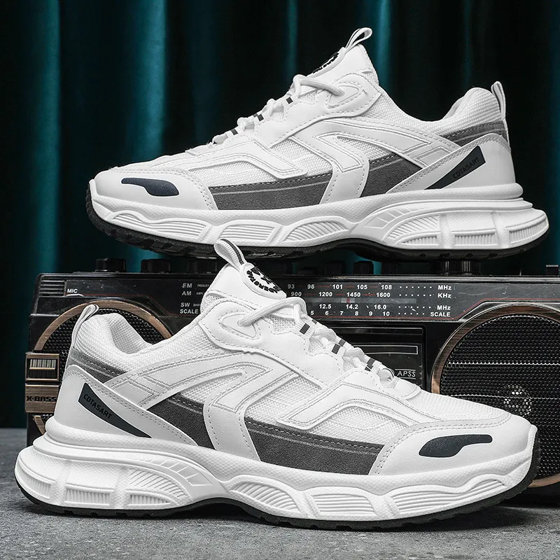 Zapatos de envío gratis para hombres 2024 Summer Nuevos zapatos deportivos tendencia de moda de alumno