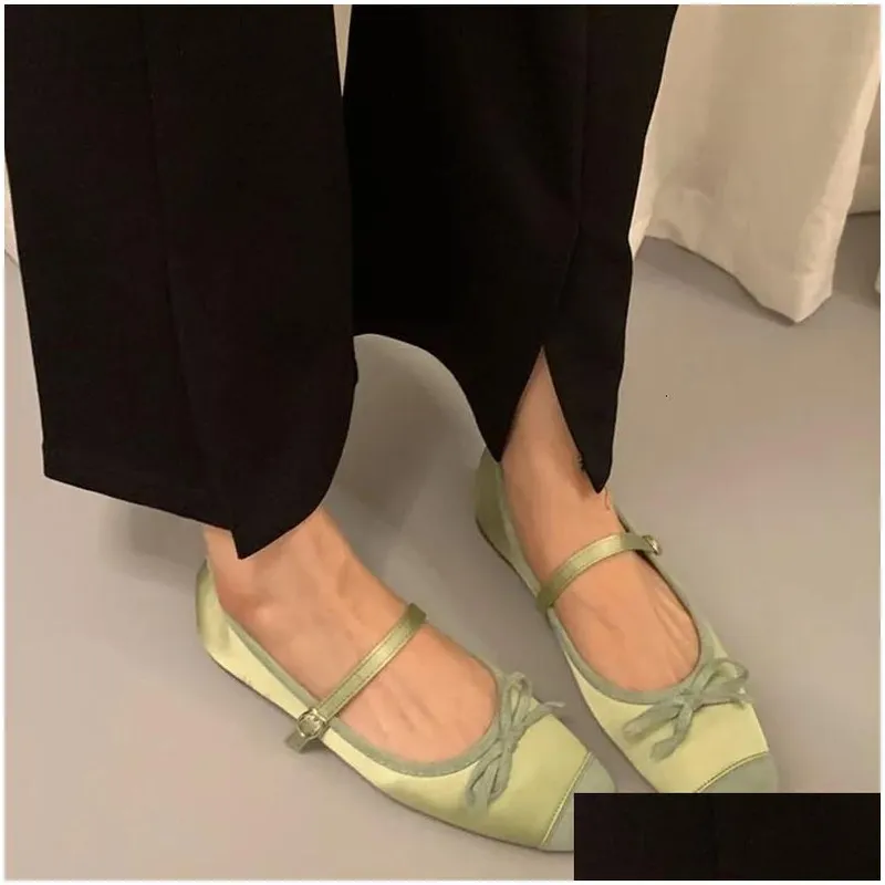 Zapatos de vestir de moda para mujer de la moda redonda de los pies resbaladizos Mary Jane Ballet Ballet Dancer Danza casual 240