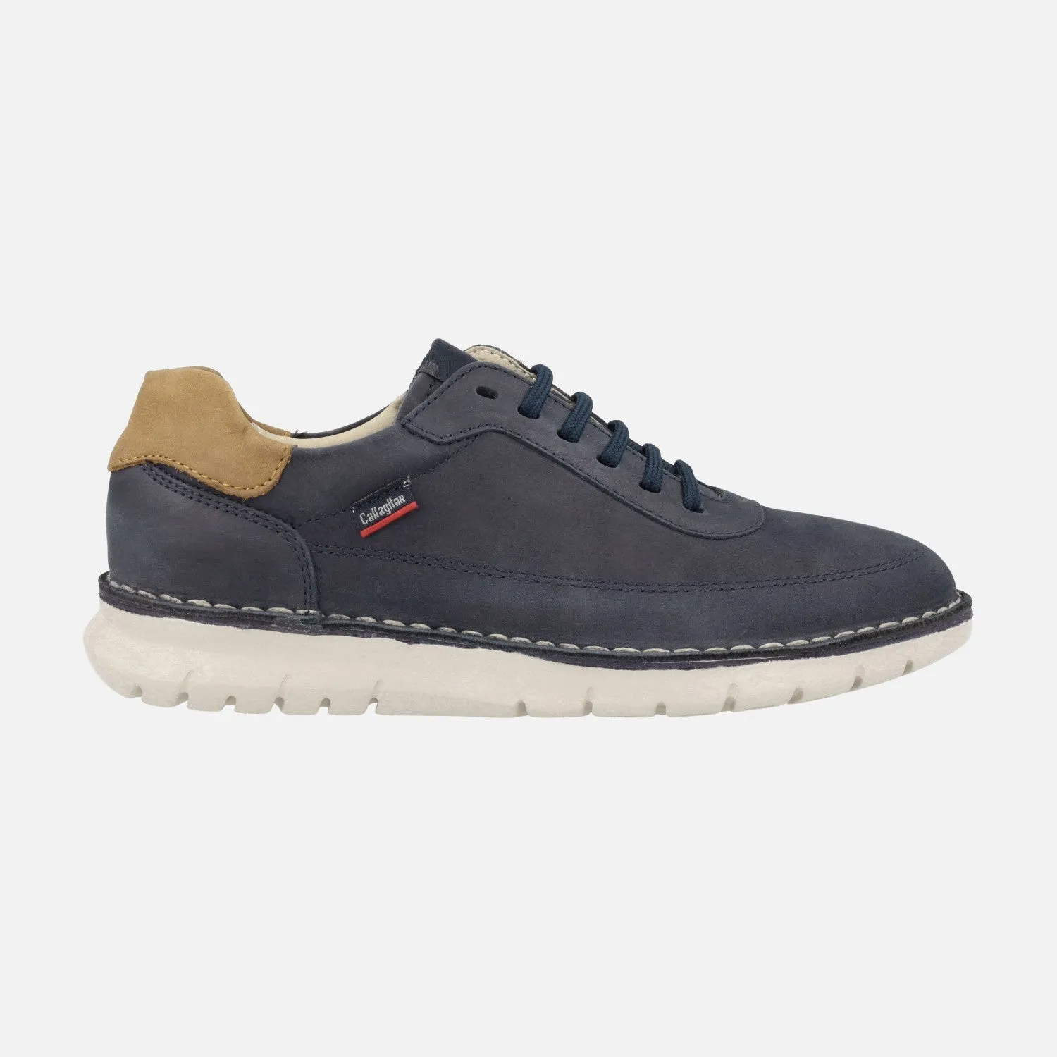 Zapatos deportivos en piel nobuck con cordones