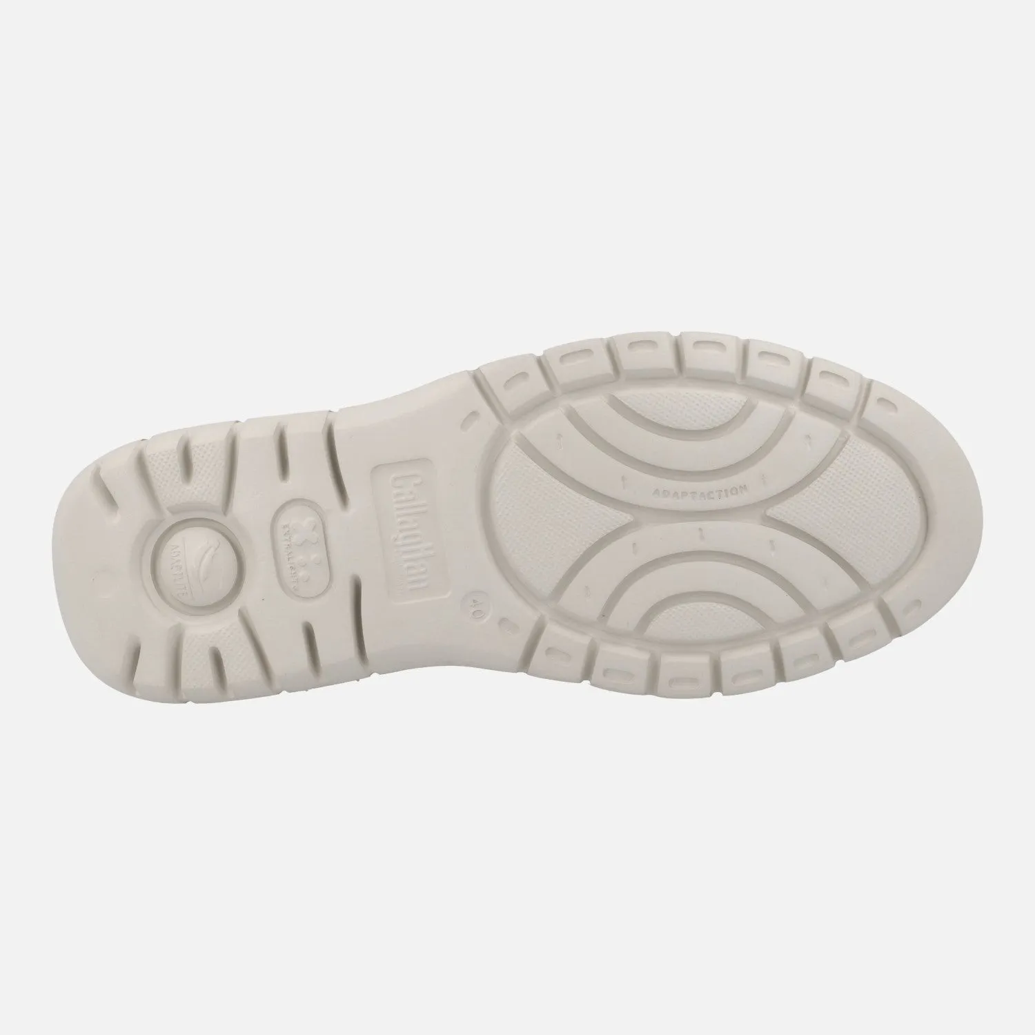 Zapatos deportivos en piel nobuck con cordones