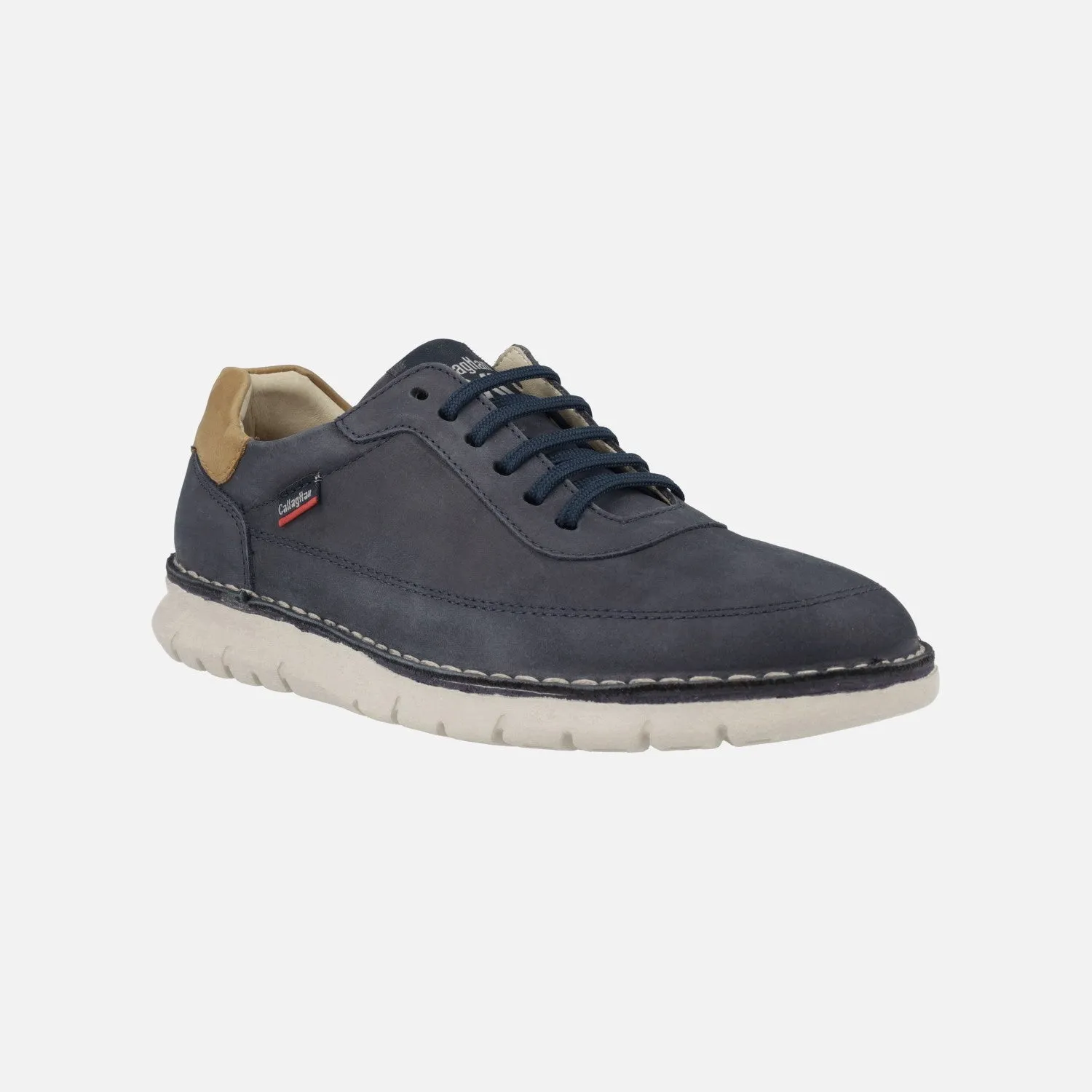 Zapatos deportivos en piel nobuck con cordones