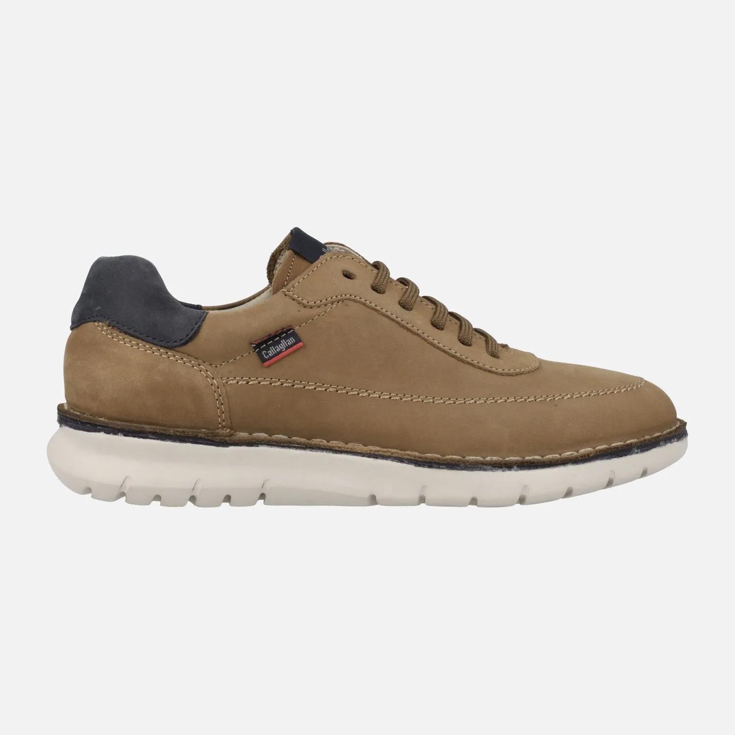 Zapatos deportivos en piel nobuck con cordones