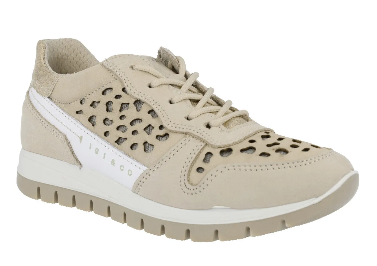 Zapatos deportivos para mujer con detalle de troquelados