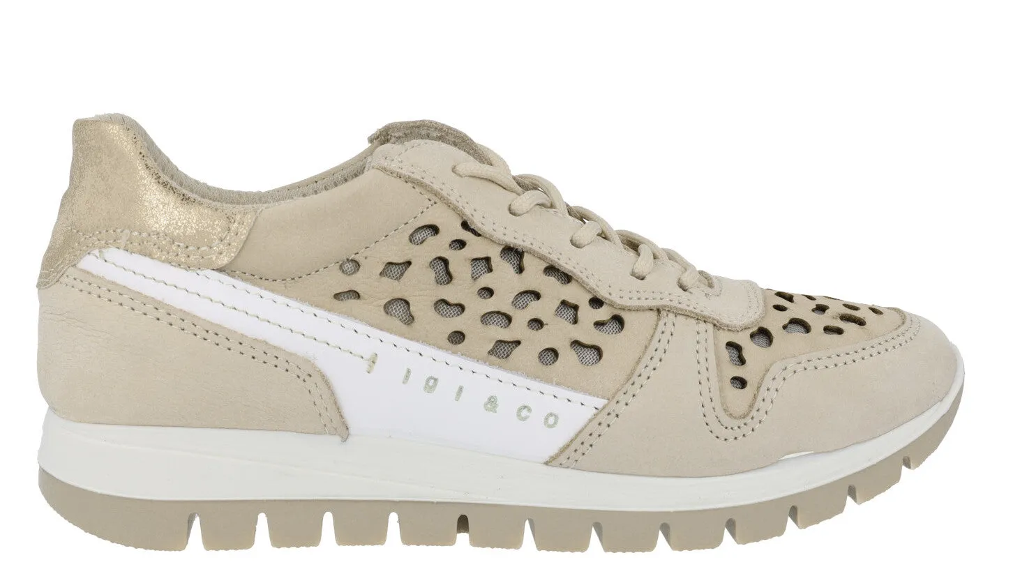 Zapatos deportivos para mujer con detalle de troquelados