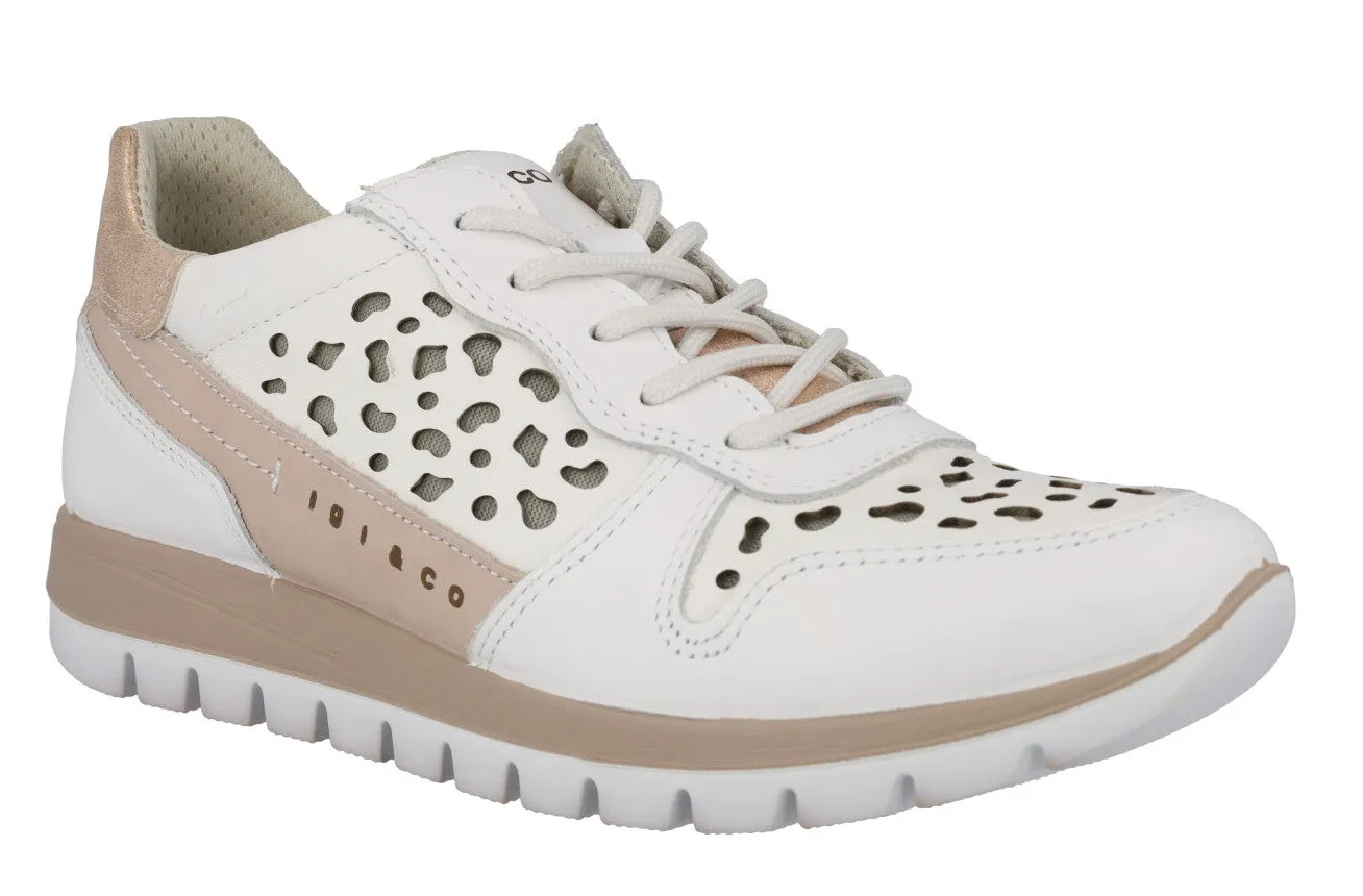 Zapatos deportivos para mujer con detalle de troquelados