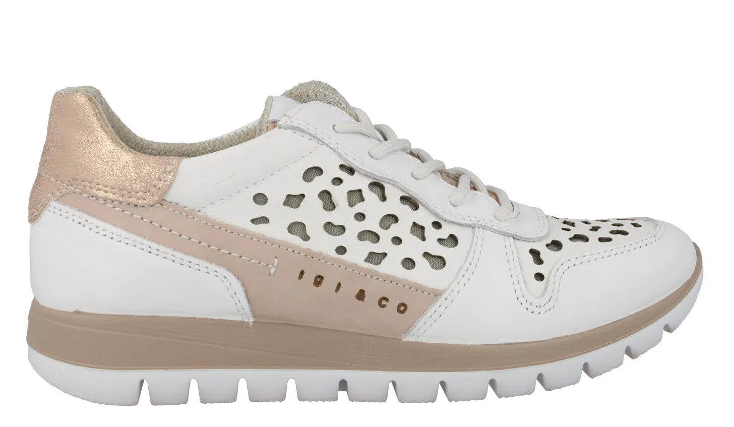 Zapatos deportivos para mujer con detalle de troquelados