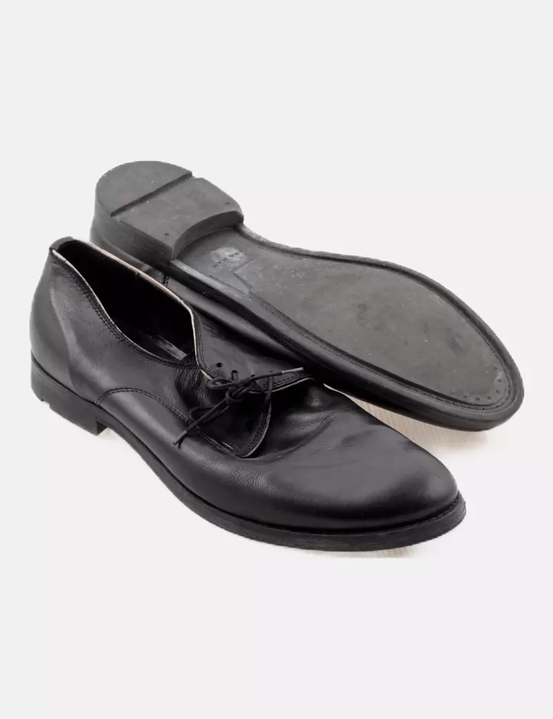 Zara Zapato negro cordones